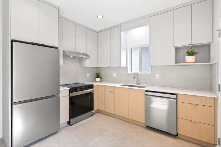 Photo 15 at 1368 E 7th Avenue, Grandview Woodland, Vancouver East