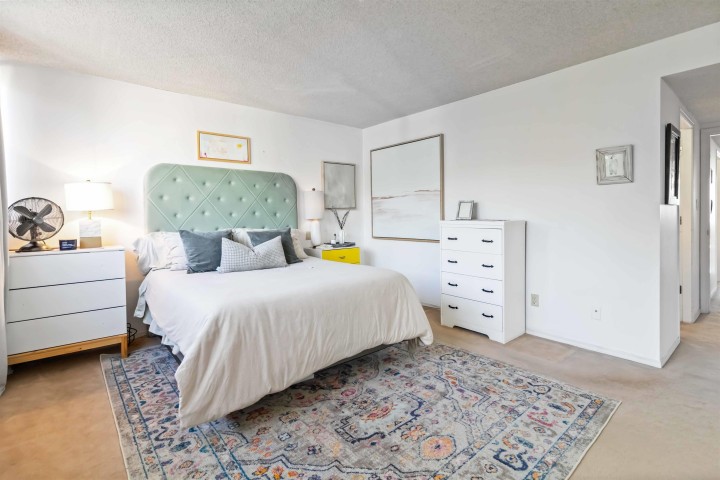 Photo 11 at 802 - 1455 Duchess Avenue, Ambleside, West Vancouver