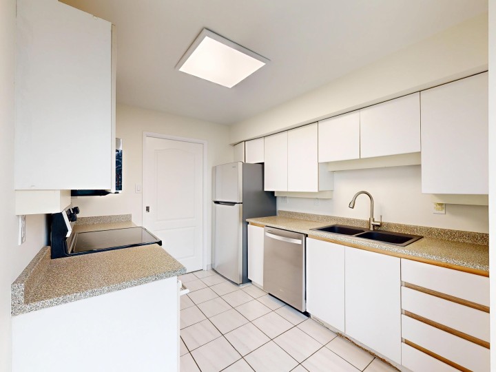 Photo 10 at 2004 - 1020 Harwood Street, West End VW, Vancouver West