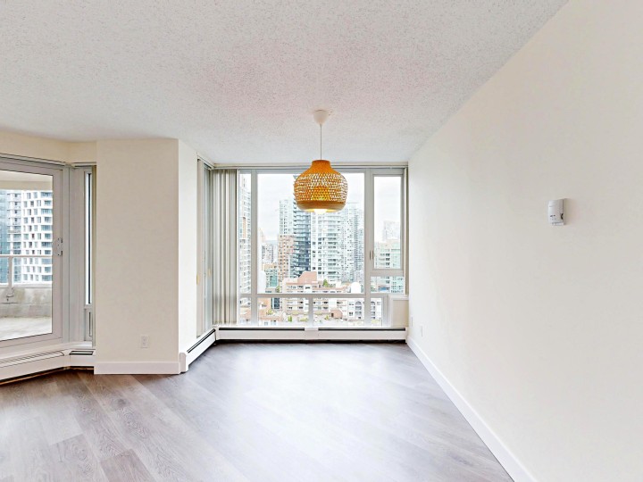 Photo 8 at 2004 - 1020 Harwood Street, West End VW, Vancouver West