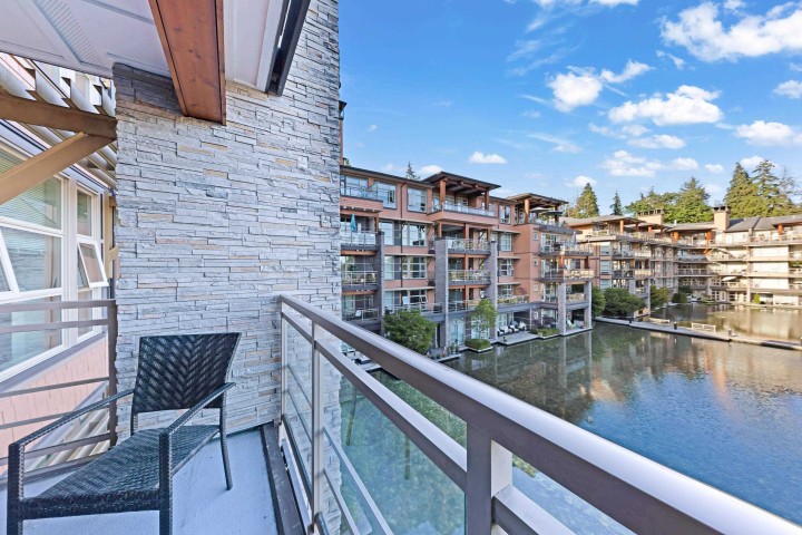 Photo 10 at 305 - 3602 Aldercrest Drive, Roche Point, North Vancouver