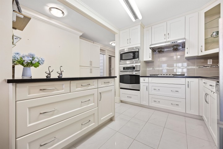 Photo 3 at 312 - 5723 Collingwood Street, Southlands, Vancouver West