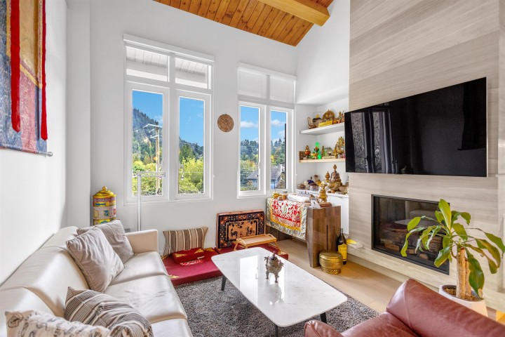 Photo 1 at 301 - 6691 Nelson Avenue, Horseshoe Bay WV, West Vancouver