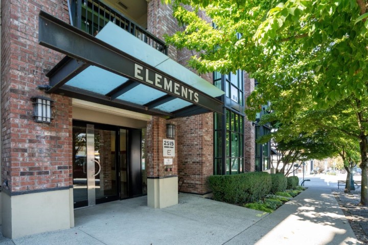 Photo 2 at 311 - 2515 Ontario Street, Mount Pleasant VW, Vancouver West