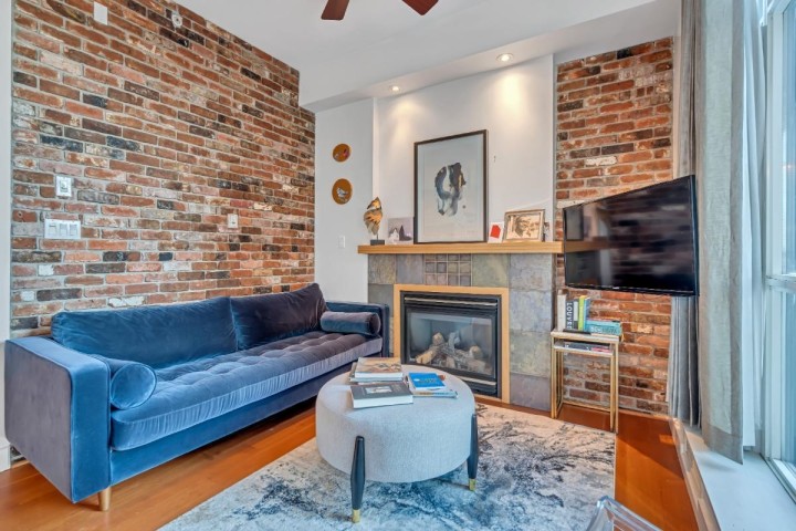 Photo 3 at 311 - 2515 Ontario Street, Mount Pleasant VW, Vancouver West