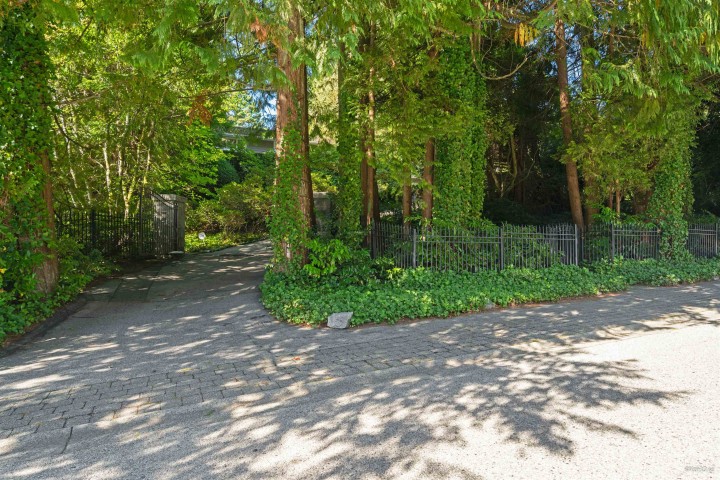 Photo 2 at 485 Southborough Drive, British Properties, West Vancouver