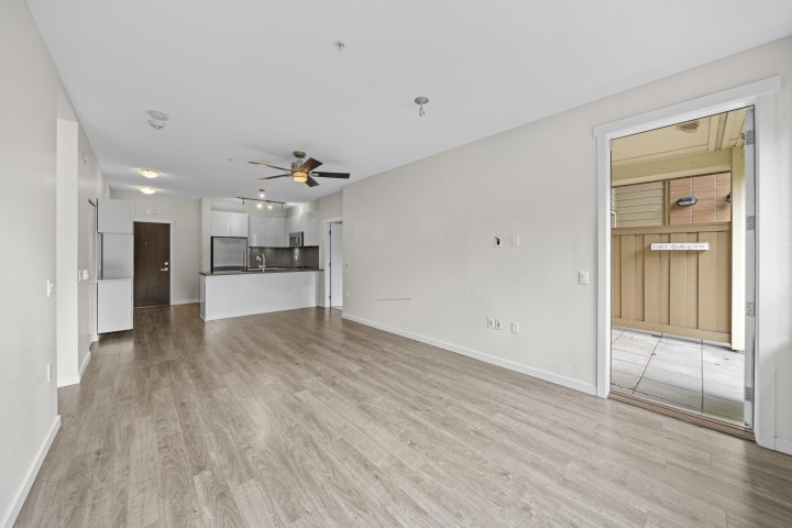 Photo 13 at 101 - 2665 Mountain Highway, Lynn Valley, North Vancouver