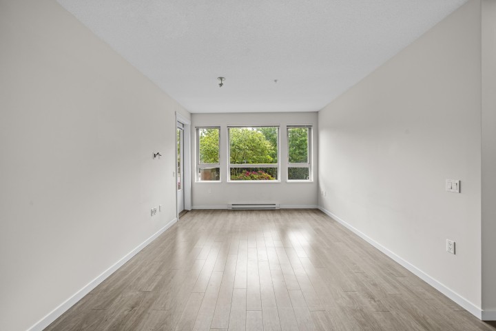 Photo 33 at 101 - 2665 Mountain Highway, Lynn Valley, North Vancouver