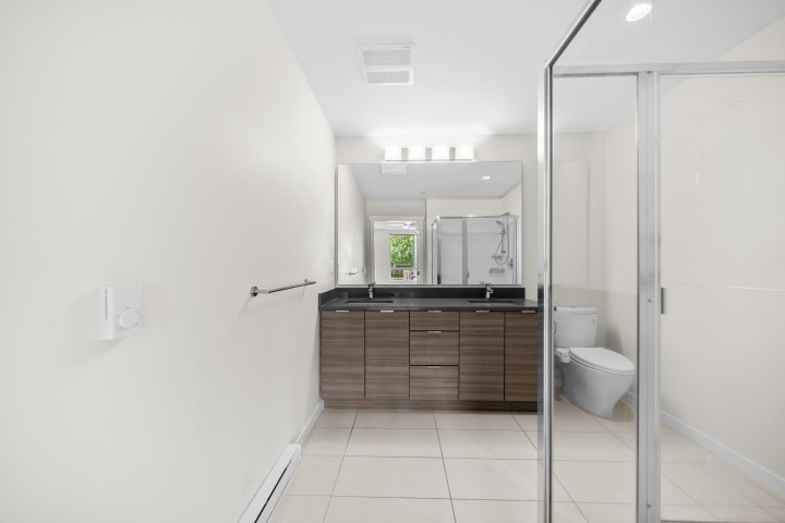 Photo 18 at 101 - 2665 Mountain Highway, Lynn Valley, North Vancouver