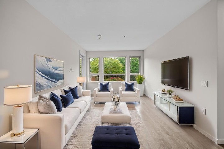 Photo 8 at 101 - 2665 Mountain Highway, Lynn Valley, North Vancouver