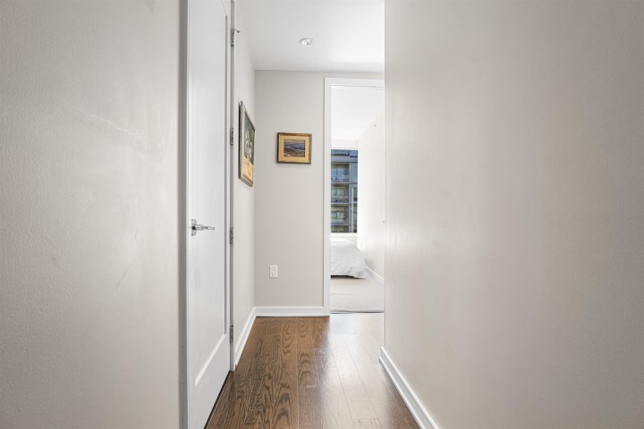 Photo 13 at 709 - 77 Walter Hardwick Avenue, False Creek, Vancouver West