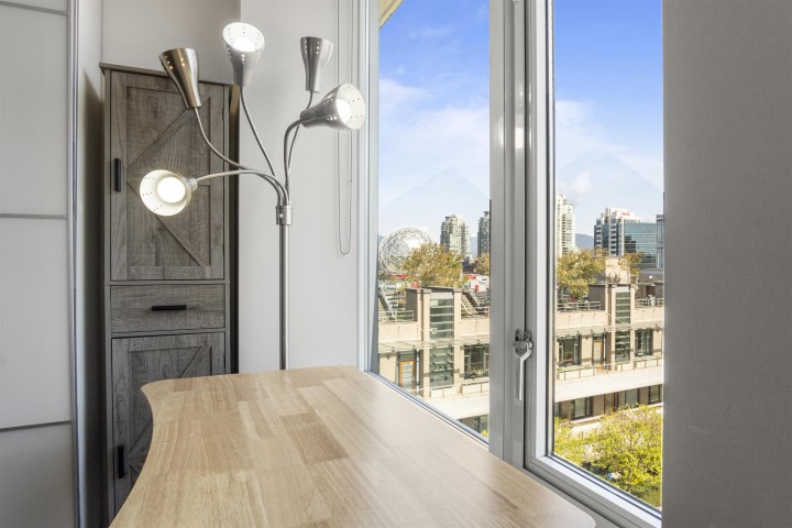 Photo 16 at 709 - 77 Walter Hardwick Avenue, False Creek, Vancouver West