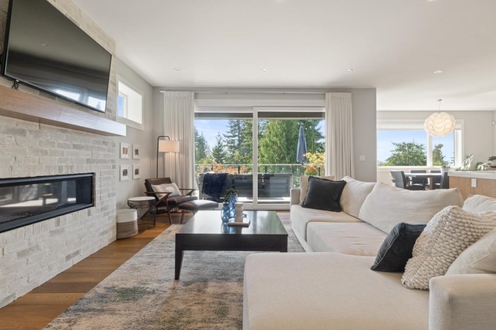 Photo 2 at 291 Monteray Avenue, Upper Delbrook, North Vancouver