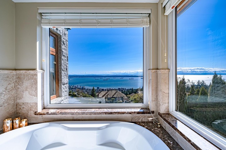 Photo 28 at 2420 Halston Court, Whitby Estates, West Vancouver