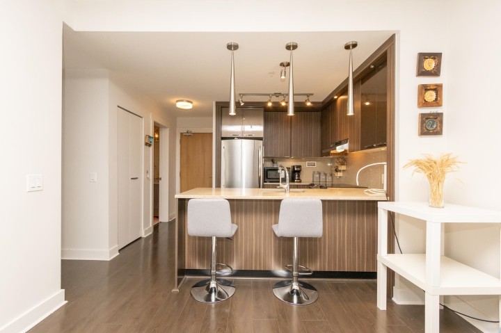 Photo 3 at 310 - 733 W 14th Street, Mosquito Creek, North Vancouver