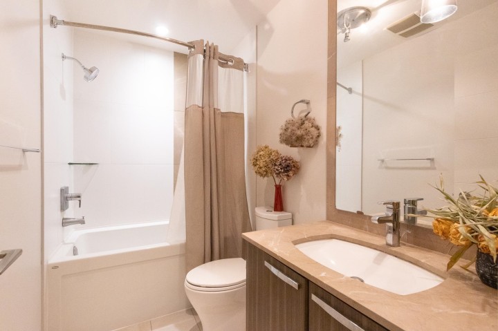 Photo 11 at 310 - 733 W 14th Street, Mosquito Creek, North Vancouver