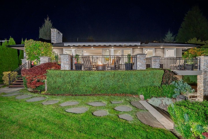 Photo 3 at 1425 Palmerston Avenue, Ambleside, West Vancouver