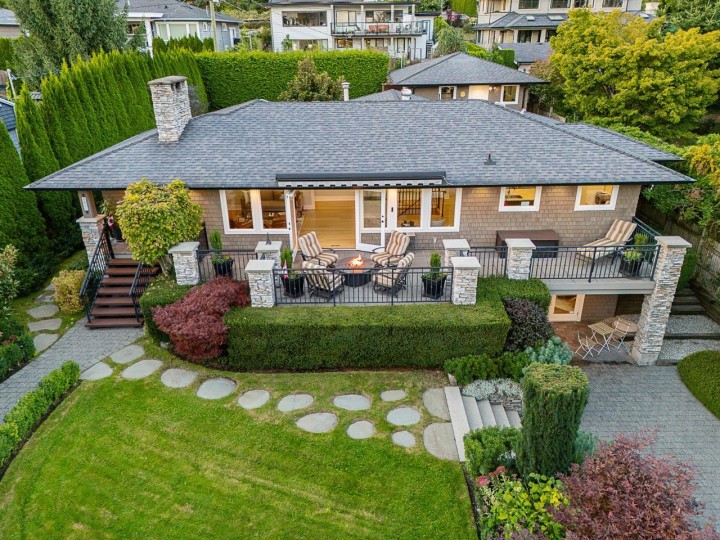 Photo 1 at 1425 Palmerston Avenue, Ambleside, West Vancouver