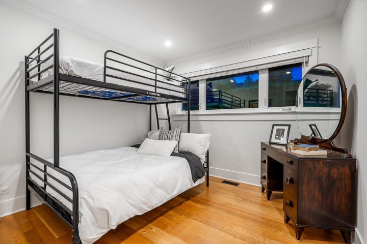 Photo 14 at 1425 Palmerston Avenue, Ambleside, West Vancouver