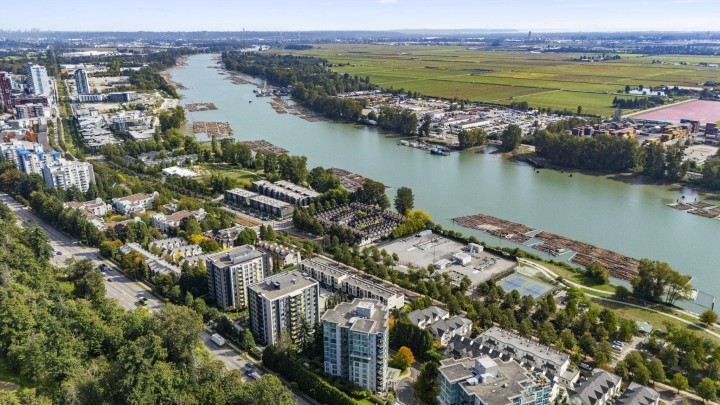 Photo 1 at 707 - 2763 Chandlery Place, South Marine, Vancouver East