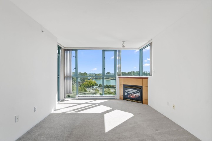 Photo 10 at 707 - 2763 Chandlery Place, South Marine, Vancouver East