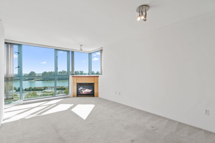 Photo 11 at 707 - 2763 Chandlery Place, South Marine, Vancouver East