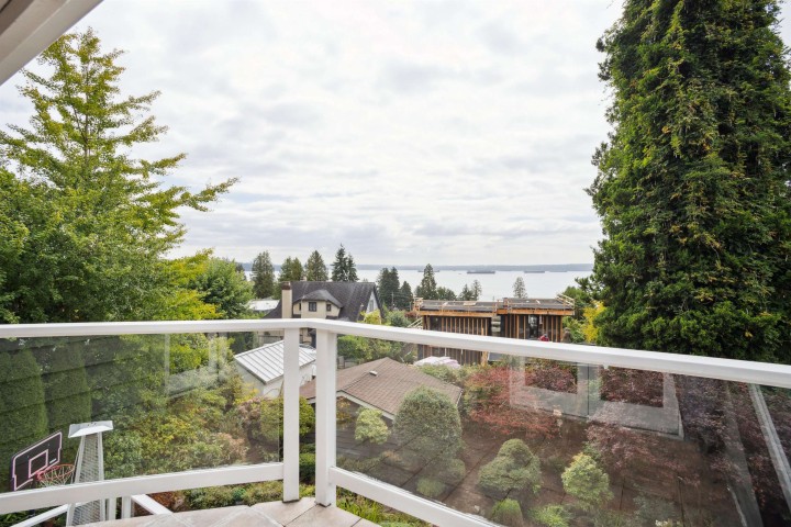 Photo 9 at 2616 Haywood Avenue, Dundarave, West Vancouver