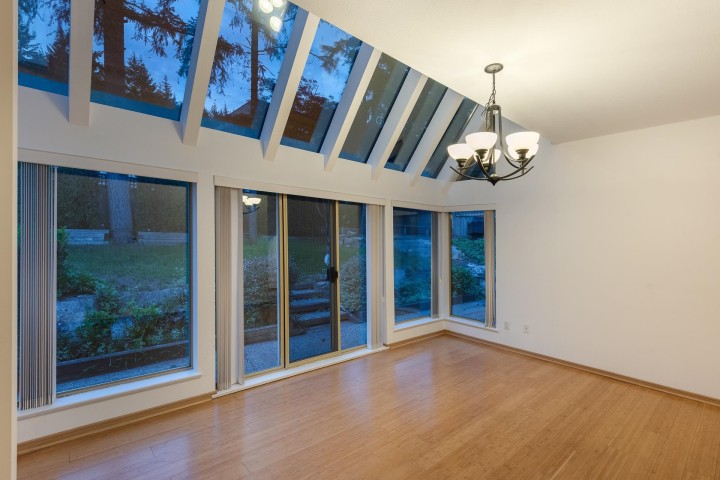 Photo 11 at 4779 Woodley Drive, Cypress Park Estates, West Vancouver