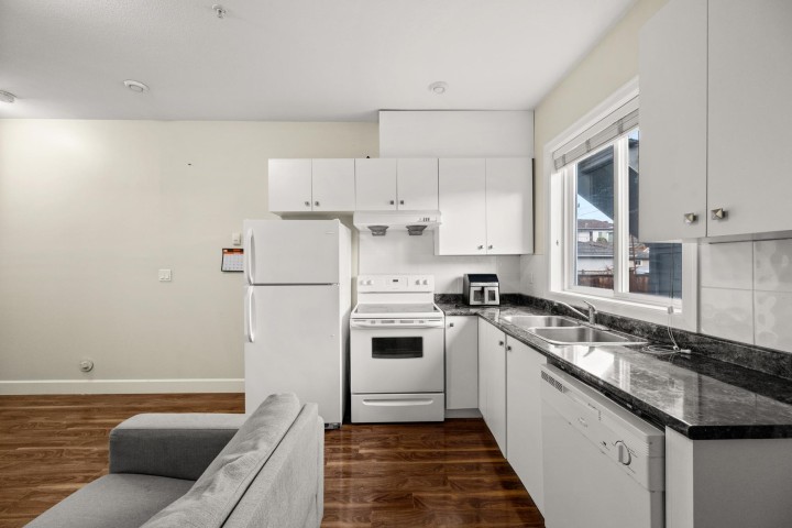 Photo 22 at 2643 E 8th Avenue, Renfrew VE, Vancouver East