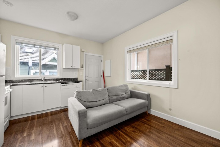 Photo 24 at 2643 E 8th Avenue, Renfrew VE, Vancouver East