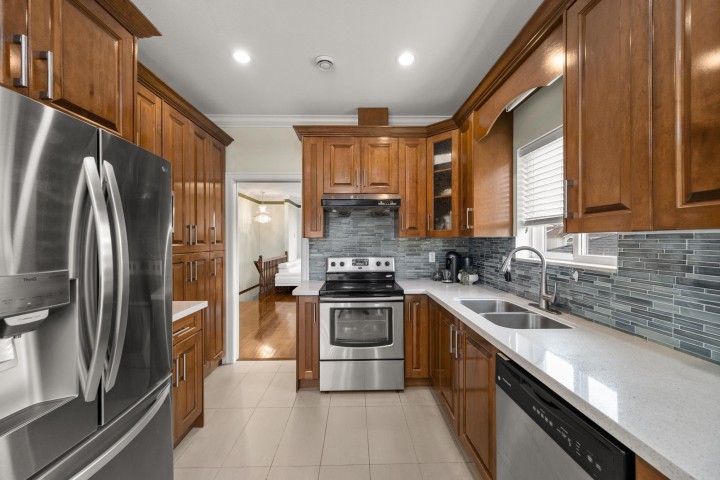 Photo 14 at 2643 E 8th Avenue, Renfrew VE, Vancouver East