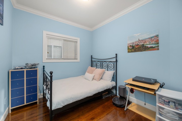 Photo 11 at 2643 E 8th Avenue, Renfrew VE, Vancouver East