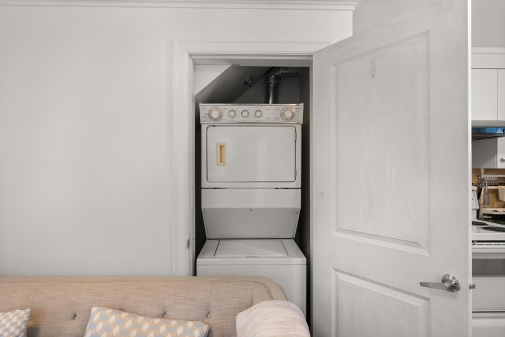 Photo 31 at 2643 E 8th Avenue, Renfrew VE, Vancouver East