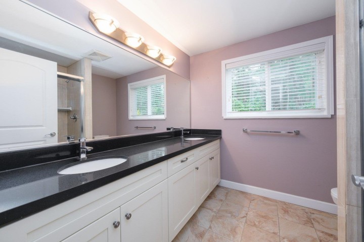 Photo 21 at 1805 Rosebery Avenue, Queens, West Vancouver