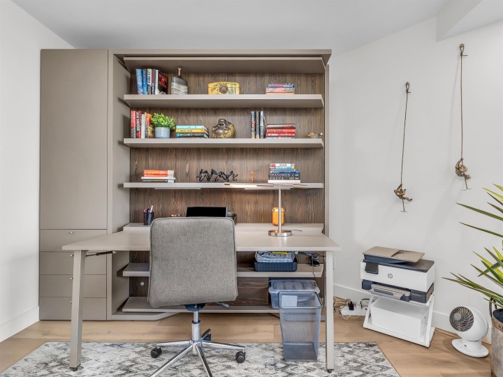 Photo 18 at 607 - 1450 Pennyfarthing Drive, False Creek, Vancouver West