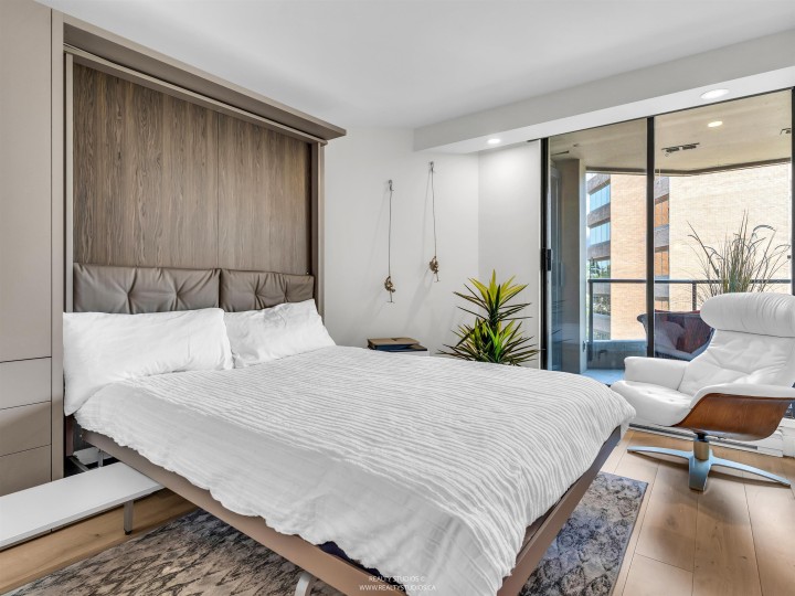 Photo 19 at 607 - 1450 Pennyfarthing Drive, False Creek, Vancouver West