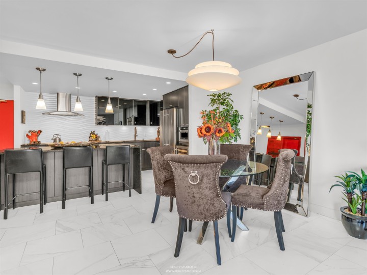 Photo 8 at 607 - 1450 Pennyfarthing Drive, False Creek, Vancouver West