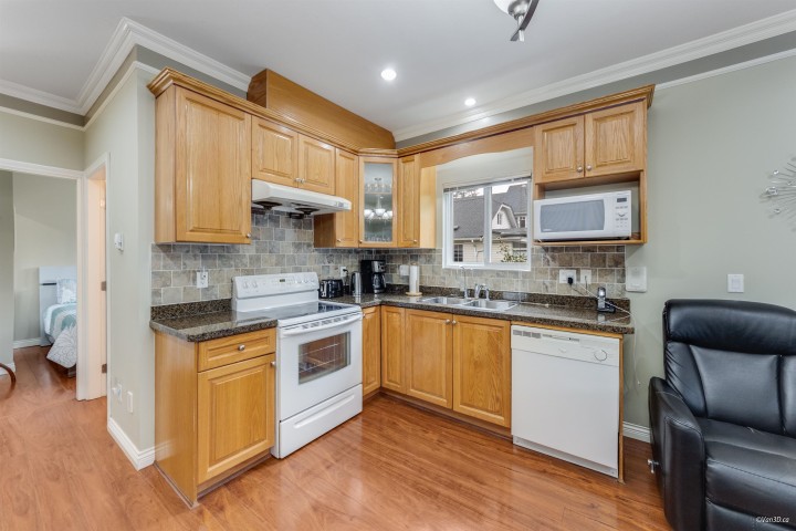 Photo 6 at 2048 E 1st Avenue, Grandview Woodland, Vancouver East