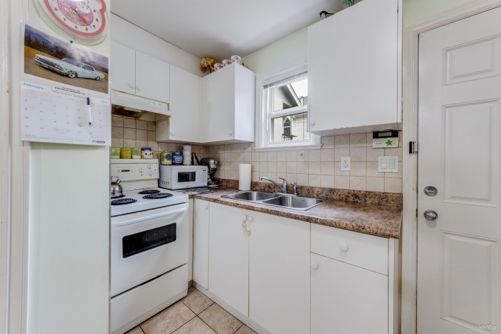 Photo 16 at 2048 E 1st Avenue, Grandview Woodland, Vancouver East