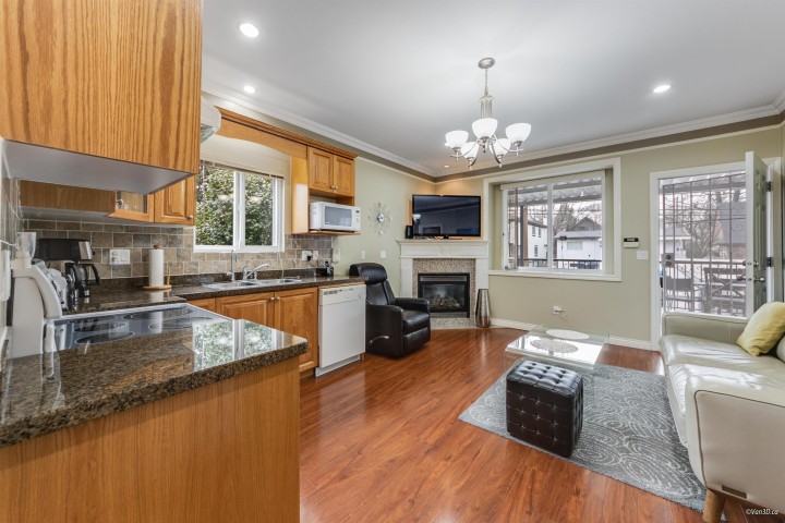 Photo 3 at 2048 E 1st Avenue, Grandview Woodland, Vancouver East