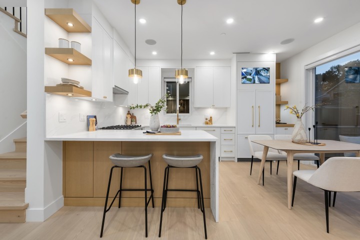 Photo 10 at 2 - 4855 Dumfries Street, Knight, Vancouver East