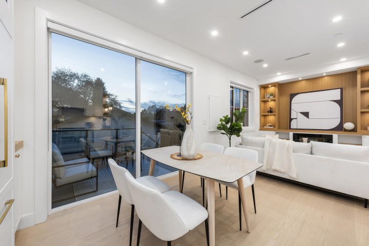 Photo 14 at 2 - 4855 Dumfries Street, Knight, Vancouver East