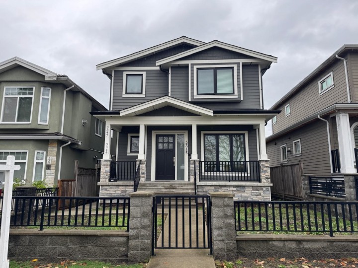 Photo 1 at 3345 Parker Street, Renfrew VE, Vancouver East