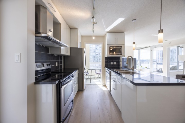 Photo 9 at 1906 - 188 Keefer Place, Downtown VW, Vancouver West