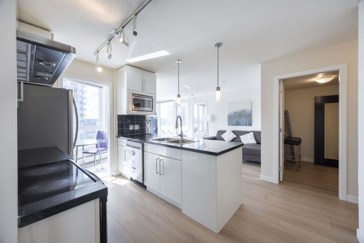 Photo 8 at 1906 - 188 Keefer Place, Downtown VW, Vancouver West