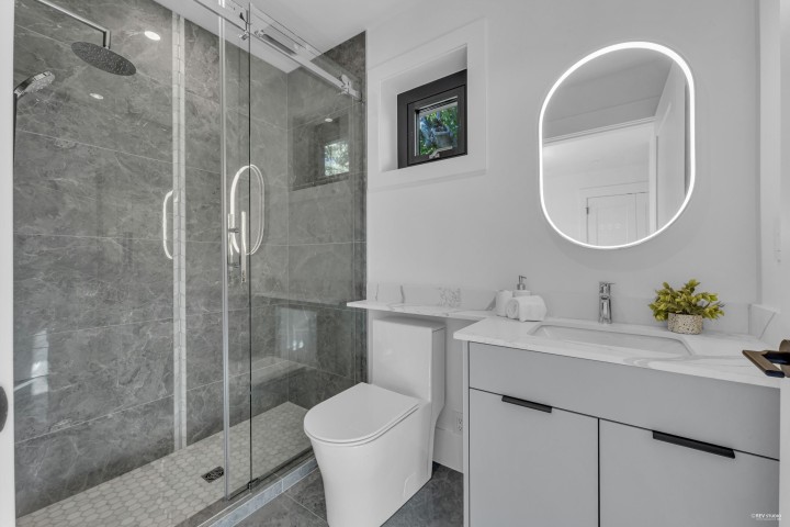 Photo 18 at 8420 Wiltshire Street, S.W. Marine, Vancouver West