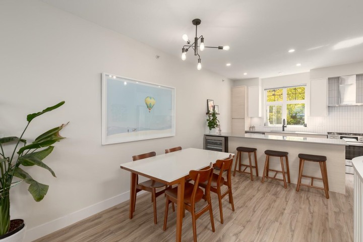 Photo 5 at 2272 St. George Street, Mount Pleasant VE, Vancouver East