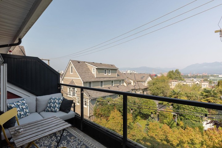 Photo 10 at 2272 St. George Street, Mount Pleasant VE, Vancouver East