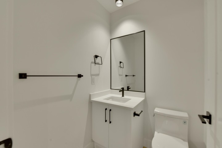 Photo 6 at 1 - 1436 E 1st Avenue, Grandview Woodland, Vancouver East