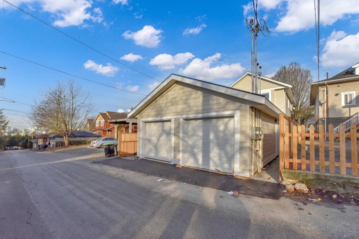 Photo 16 at 1 - 1436 E 1st Avenue, Grandview Woodland, Vancouver East